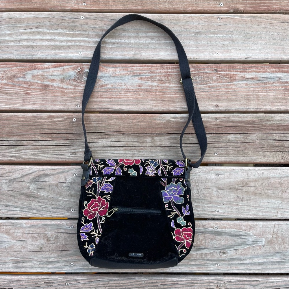 Sakroots Women’s Crossbody Bag Floral Embroidered Black Boho Hippie - Picture 4 of 14